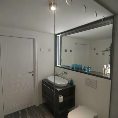 Апартаменты River Side Market