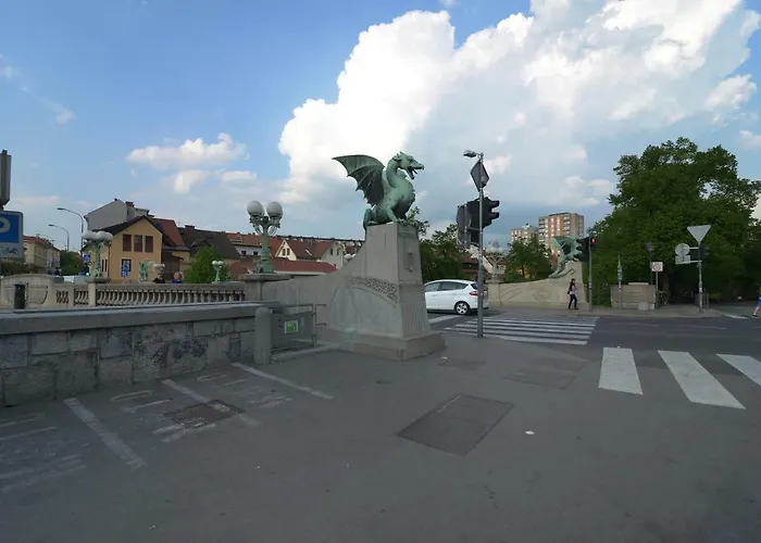 Апартаменты River Side Market