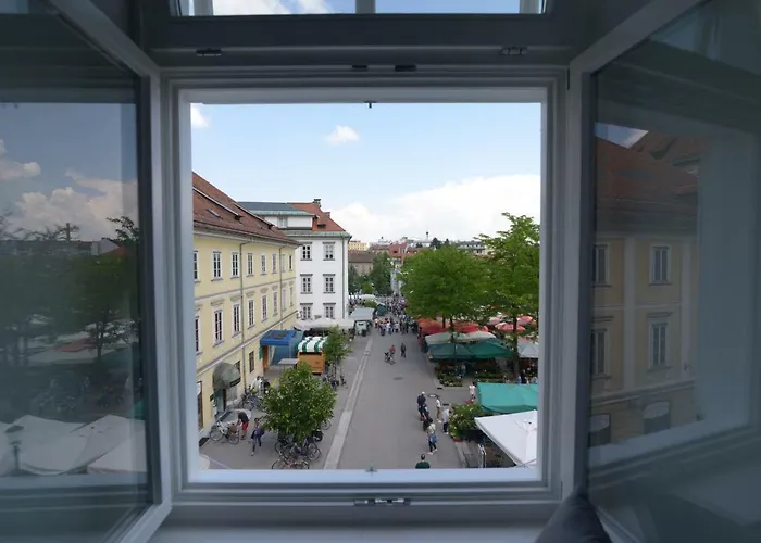 River Side Market Lublaň