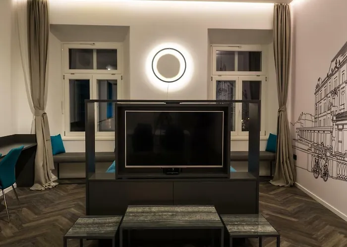 River Side Market Lubiana